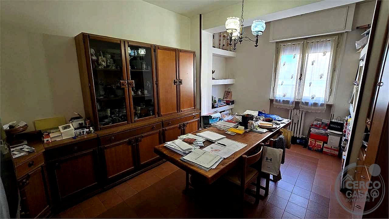 4 O PIÙ LOCALI VENDITA PERUGIA · foto 26
