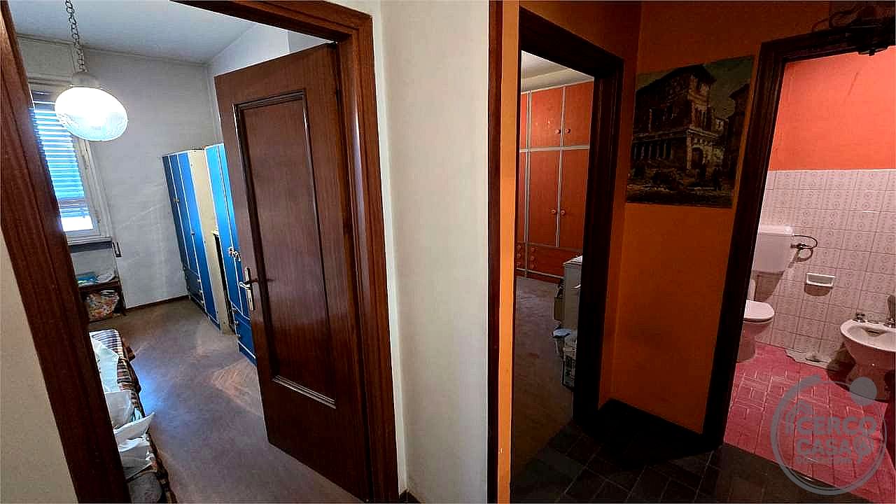 4 O PIÙ LOCALI VENDITA PERUGIA · foto 14