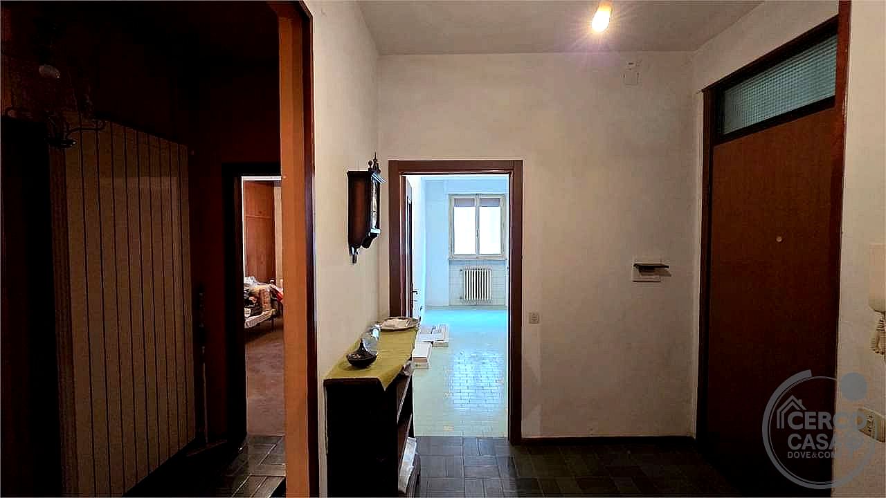 4 O PIÙ LOCALI VENDITA PERUGIA · foto 19