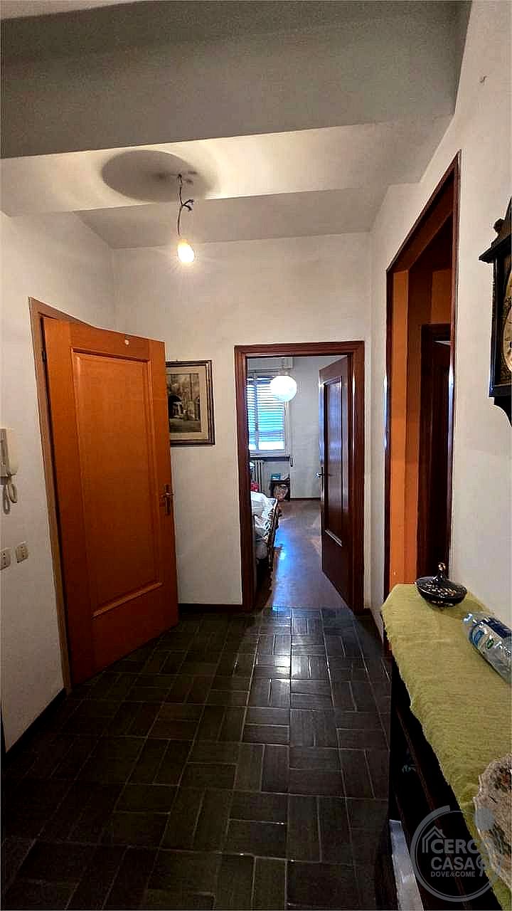 4 O PIÙ LOCALI VENDITA PERUGIA · foto 7