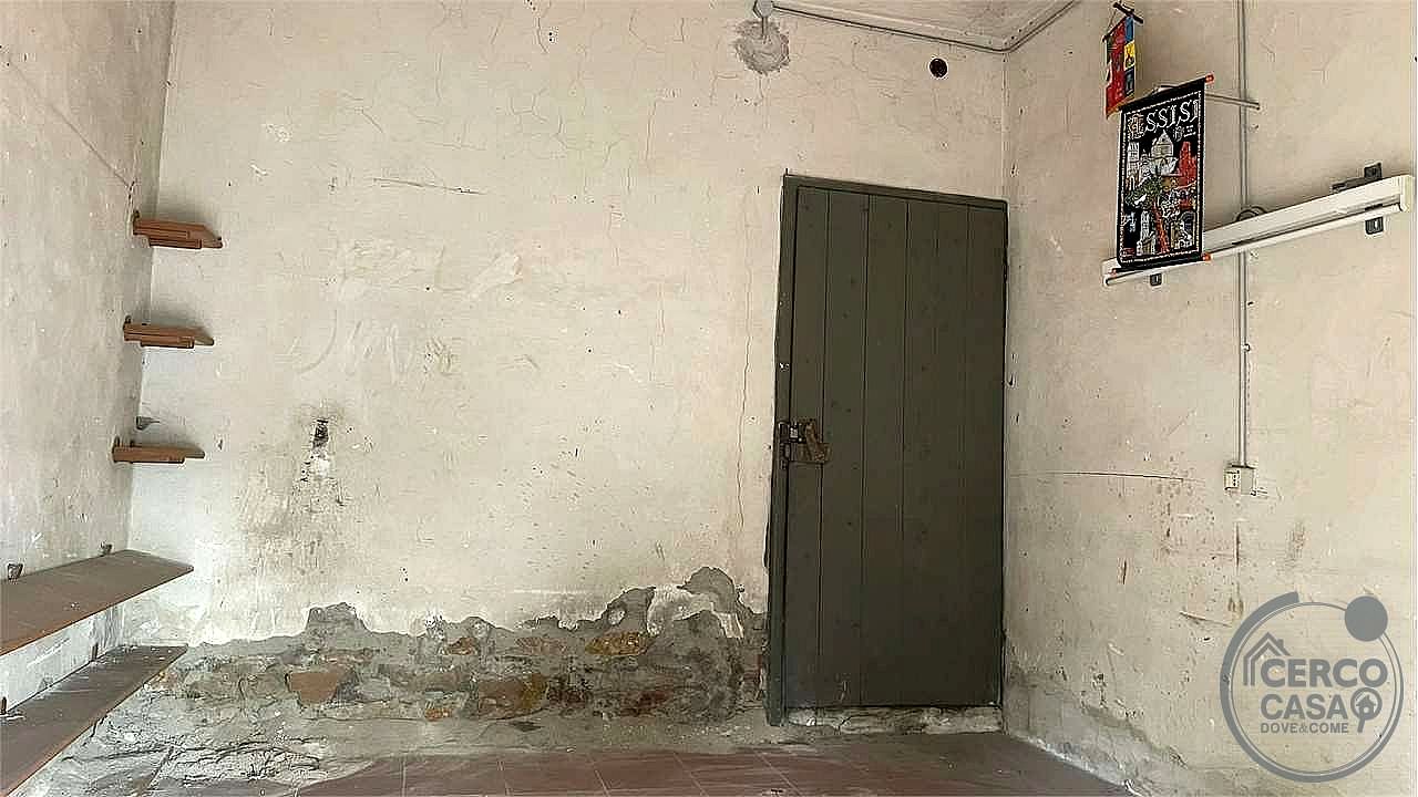 4 O PIÙ LOCALI VENDITA PERUGIA MONTELUCE · foto 18