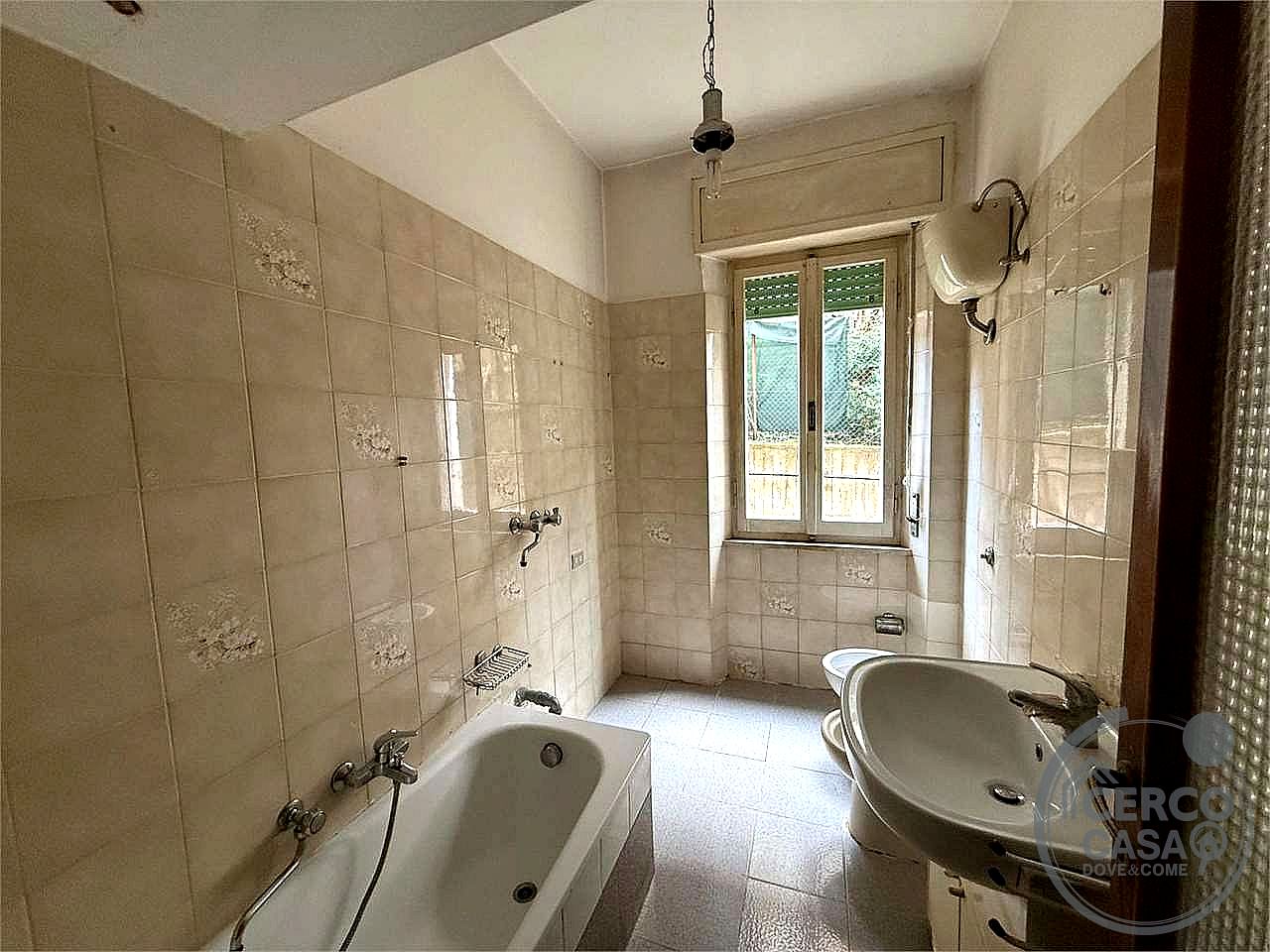 4 O PIÙ LOCALI VENDITA PERUGIA MONTELUCE · foto 26
