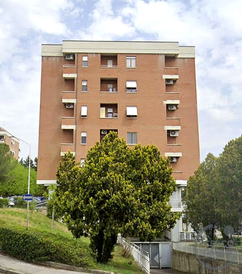 4 O PIÙ LOCALI VENDITA PERUGIA MADONNA ALTA · foto 3