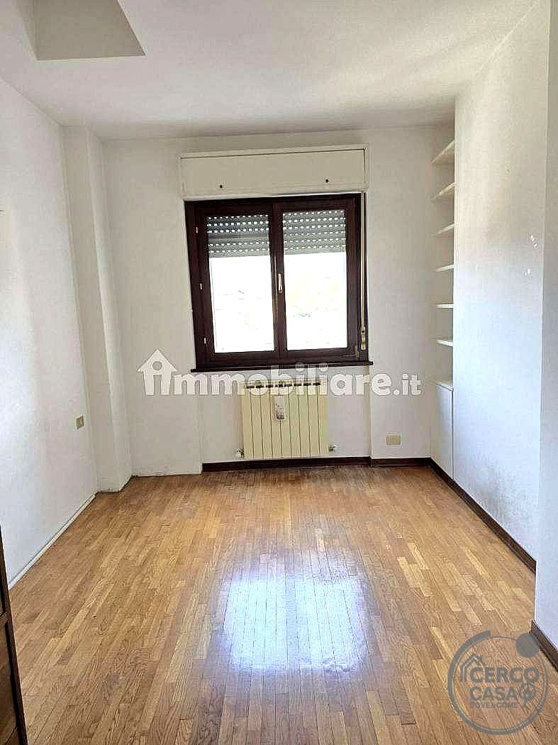 4 O PIÙ LOCALI VENDITA PERUGIA SAN SISTO · foto 5