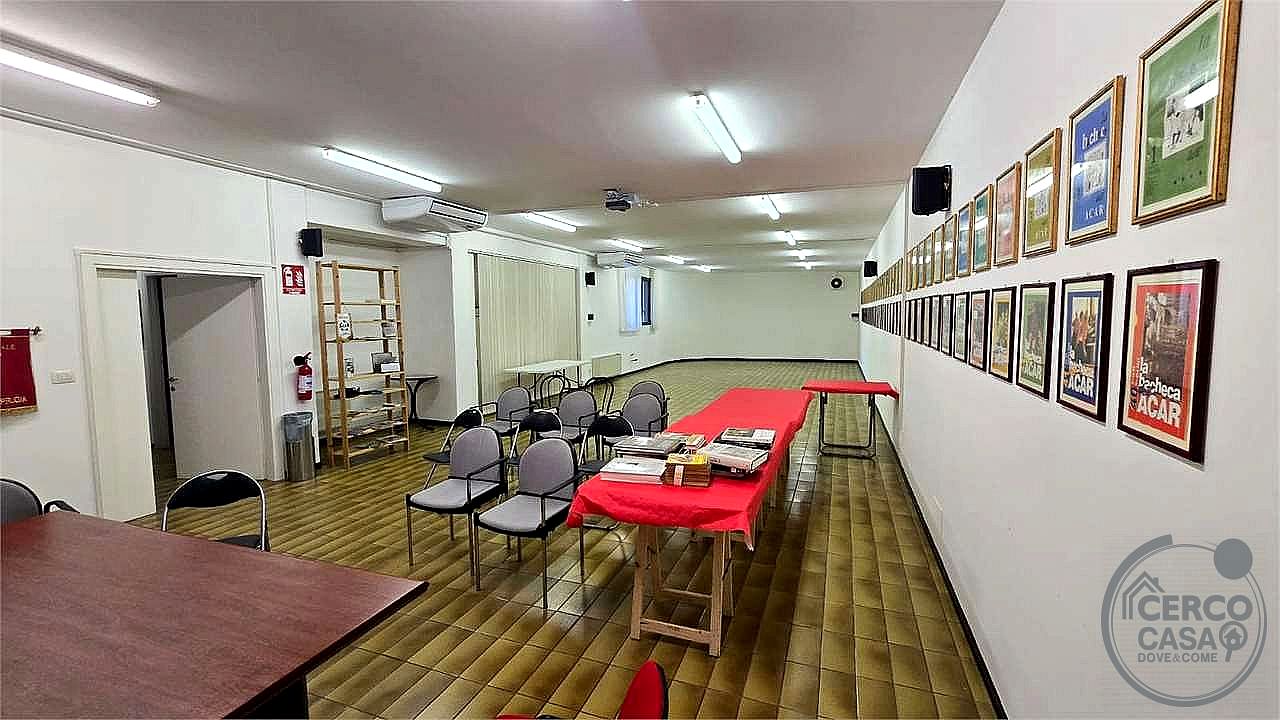 NEGOZIO VENDITA PERUGIA · foto 1