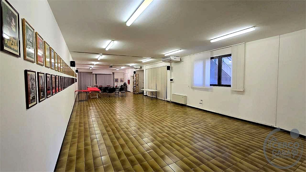 NEGOZIO VENDITA PERUGIA · foto 17