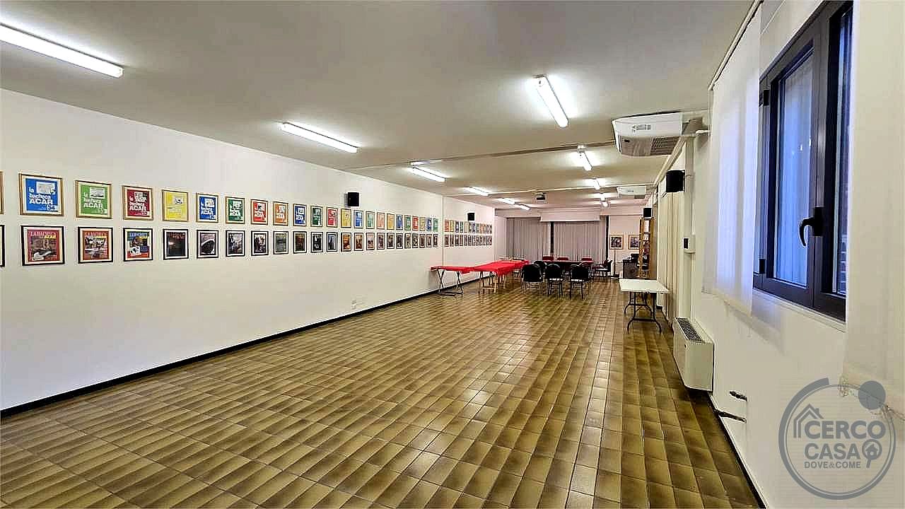 NEGOZIO VENDITA PERUGIA · foto 18