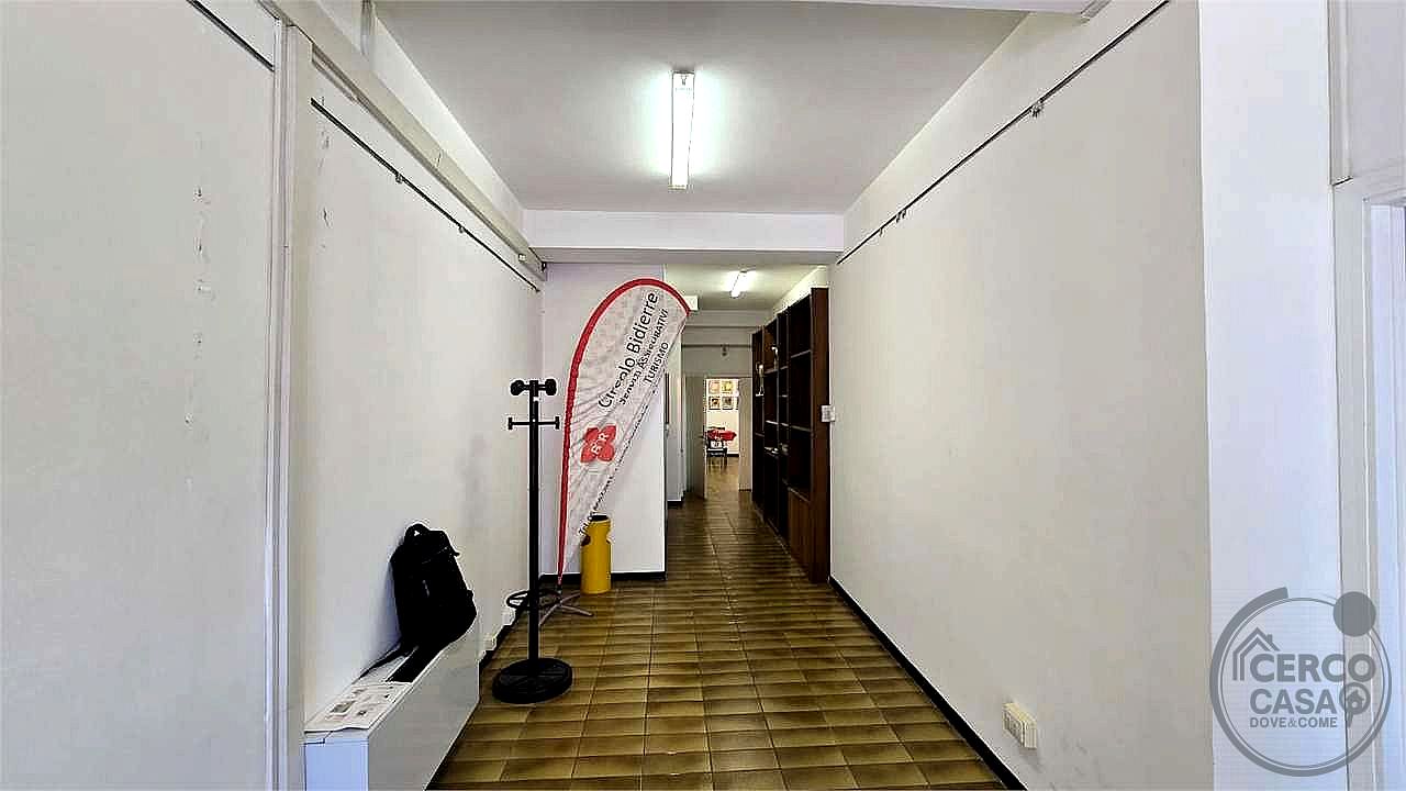 NEGOZIO VENDITA PERUGIA · foto 20