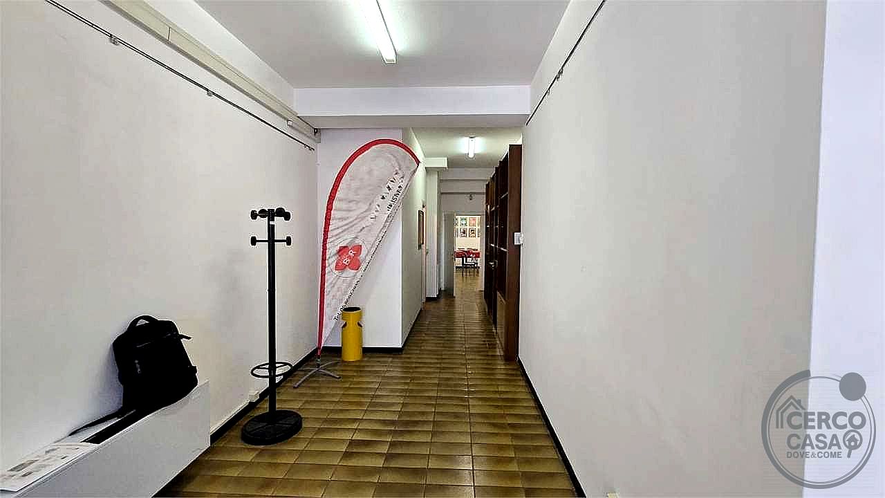 NEGOZIO VENDITA PERUGIA · foto 26