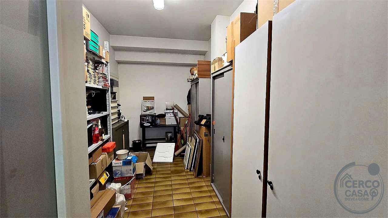 NEGOZIO VENDITA PERUGIA · foto 27