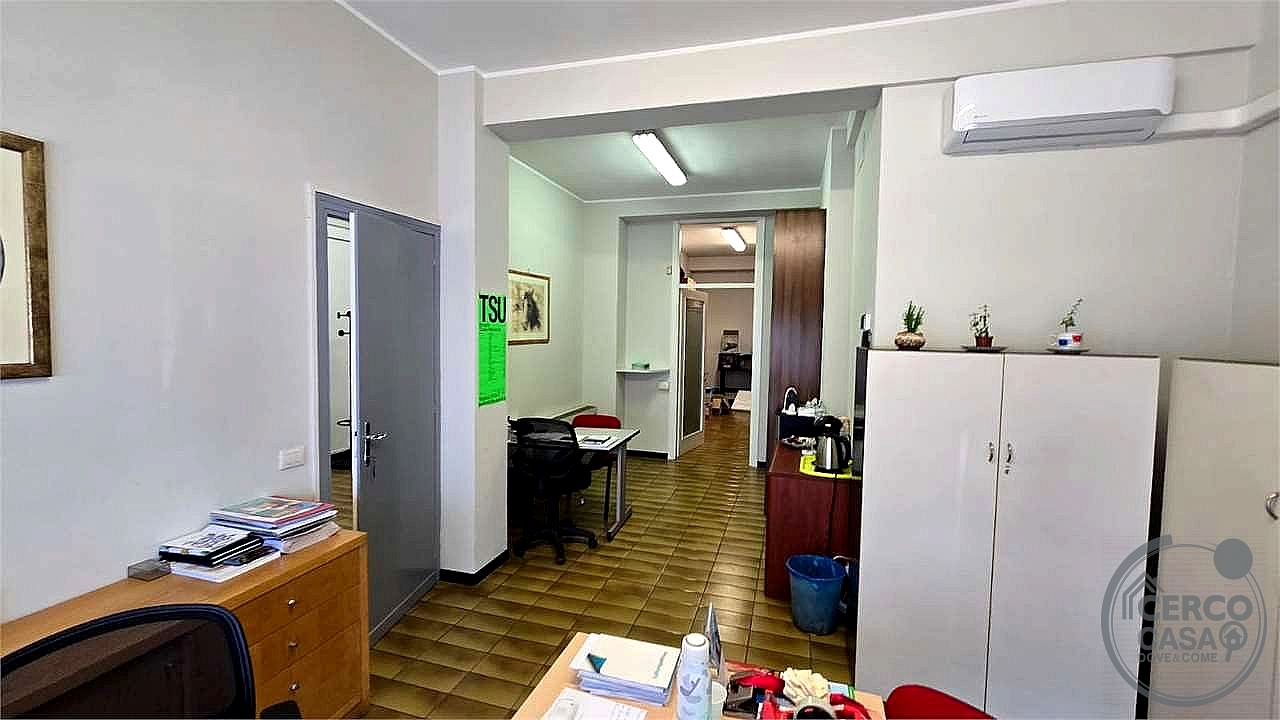 NEGOZIO VENDITA PERUGIA · foto 30