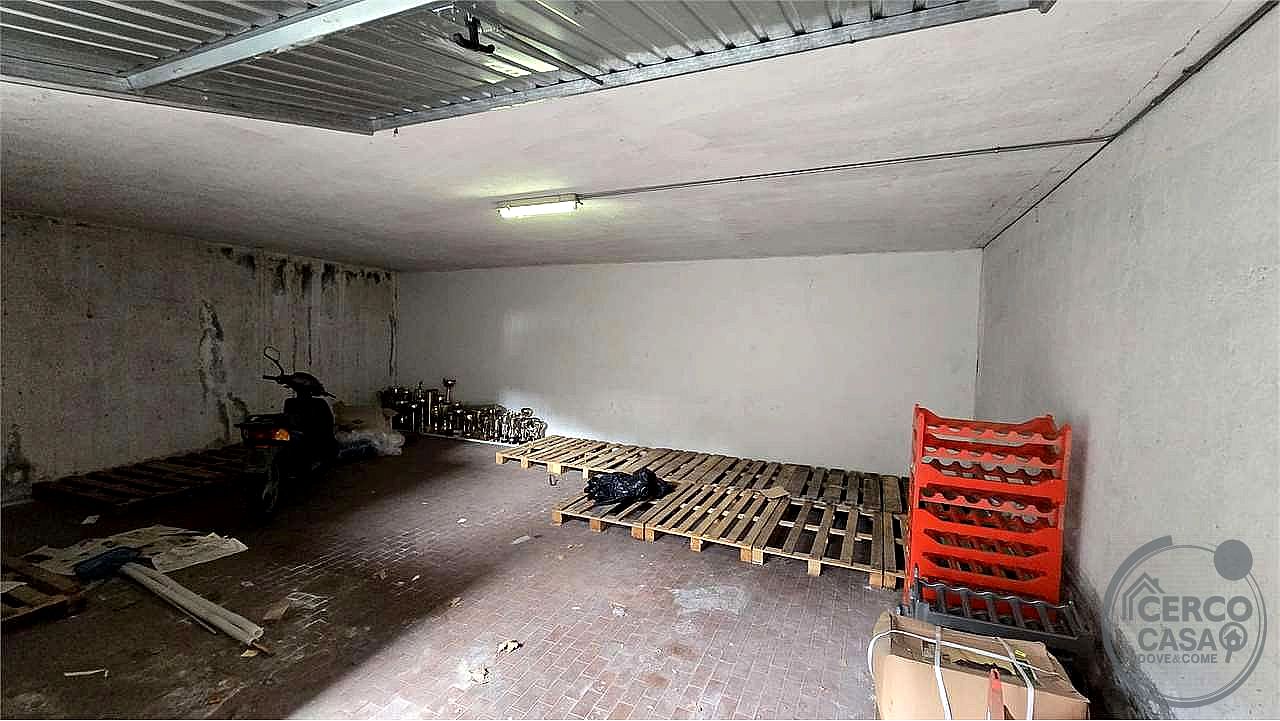 NEGOZIO VENDITA PERUGIA · foto 5