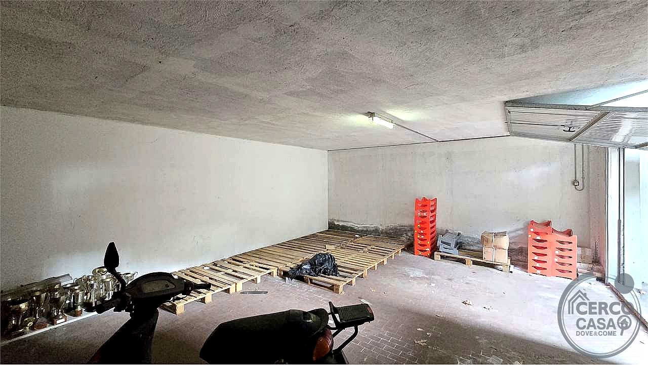 NEGOZIO VENDITA PERUGIA · foto 6