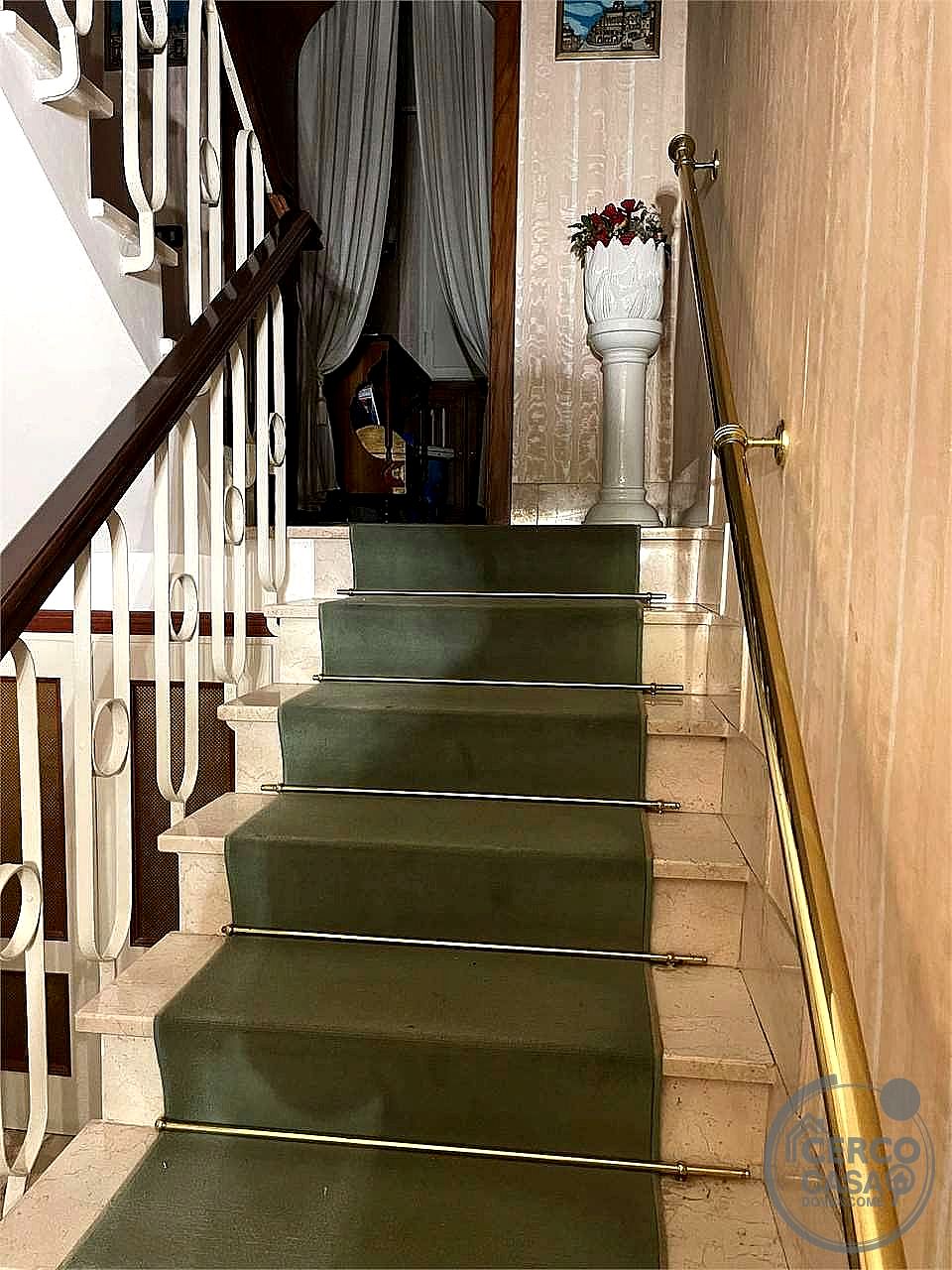 VILLA A SCHIERA VENDITA MAGIONE · foto 31