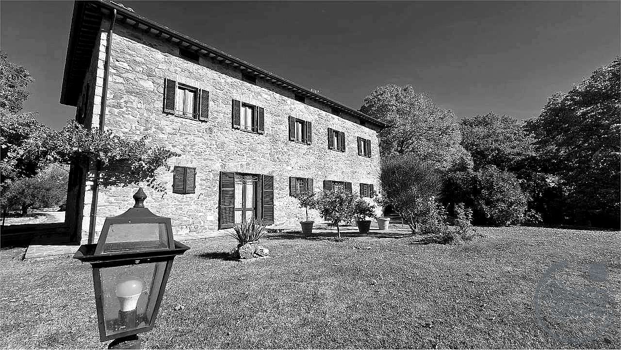 RUSTICO - CASALE VENDITA CORCIANO MANTIGNANA · foto 8