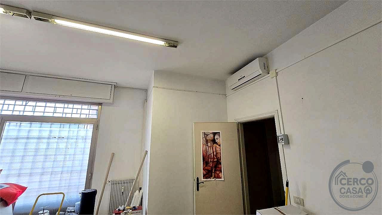 NEGOZIO VENDITA PERUGIA SAN SISTO · foto 17