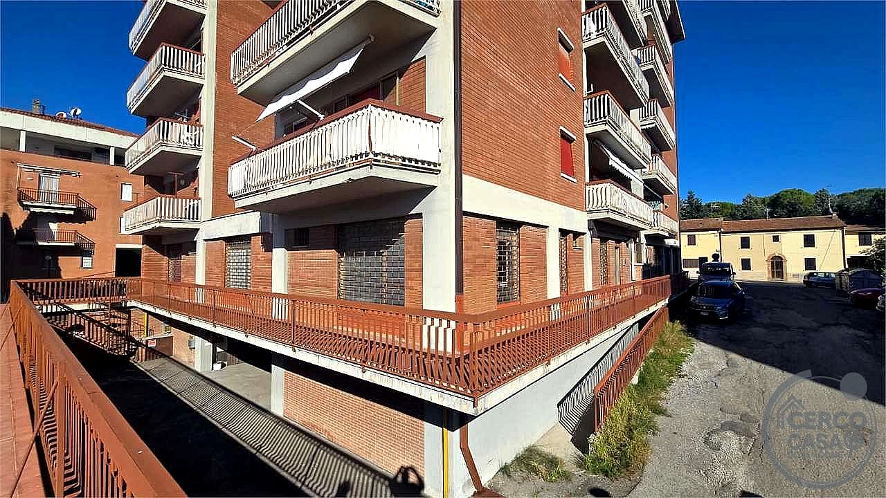 NEGOZIO VENDITA PERUGIA SAN SISTO · foto 8