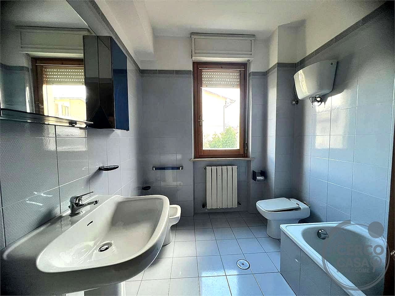 4 O PIÙ LOCALI VENDITA PERUGIA SANTA SABINA · foto 8