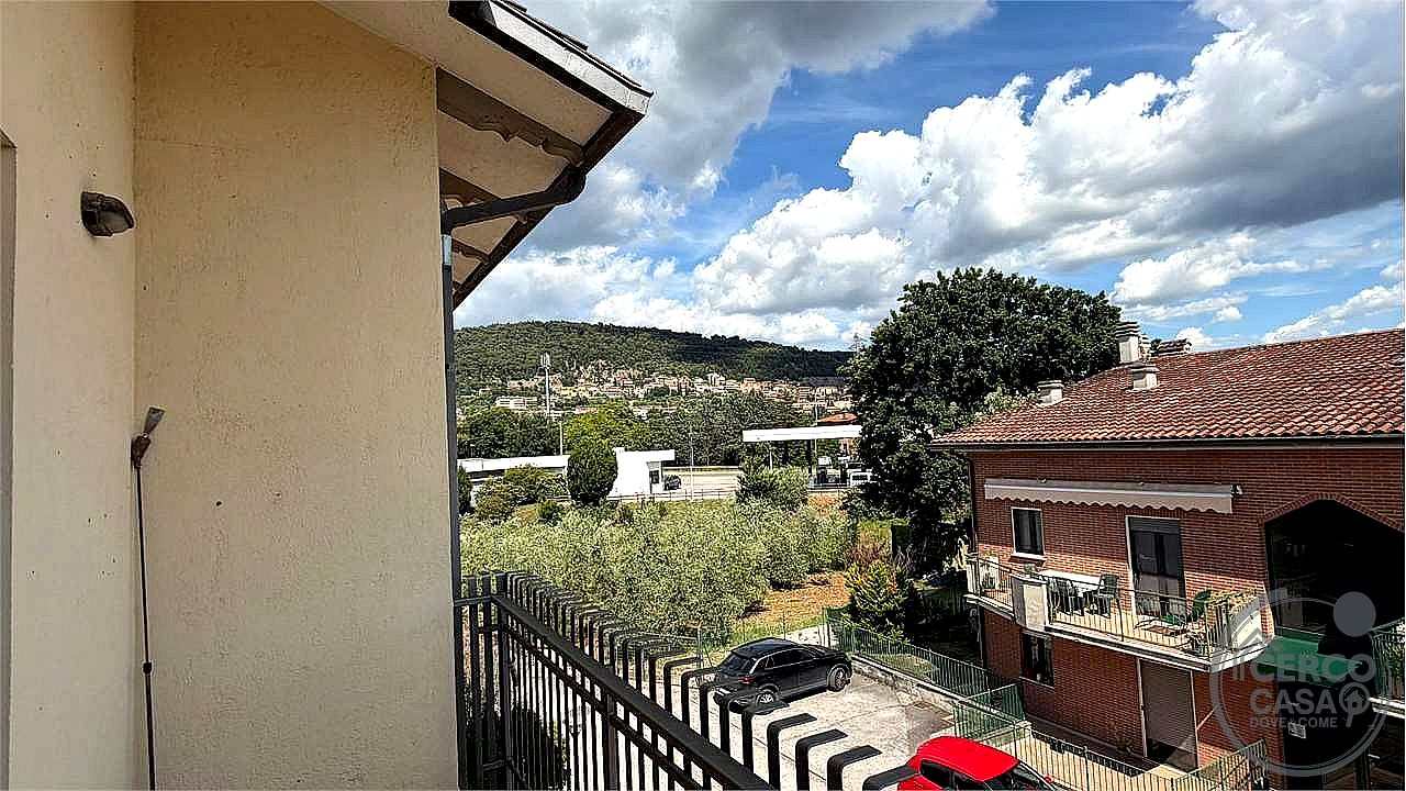 4 O PIÙ LOCALI VENDITA PERUGIA SANTA SABINA · foto 15