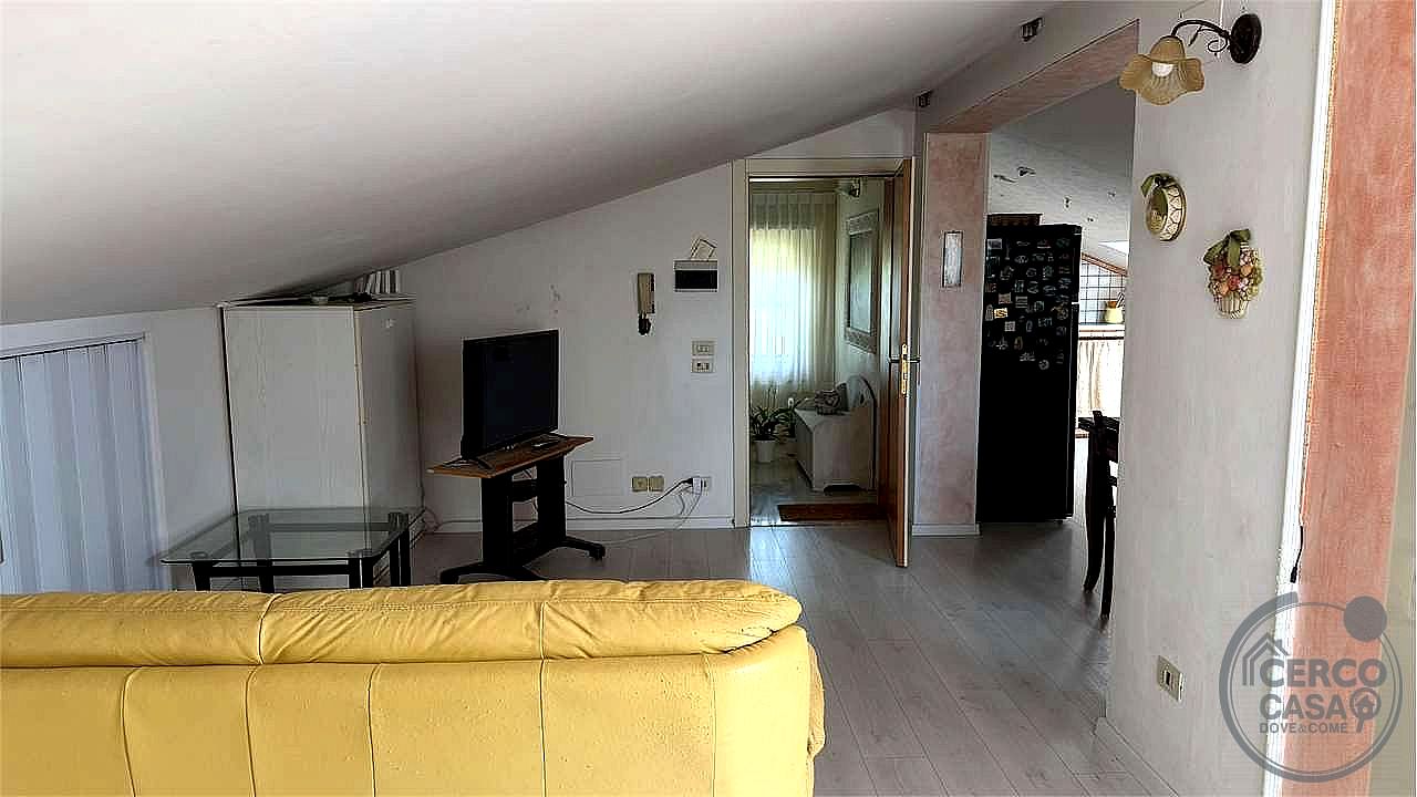 4 O PIÙ LOCALI VENDITA PERUGIA SANTA SABINA · foto 31