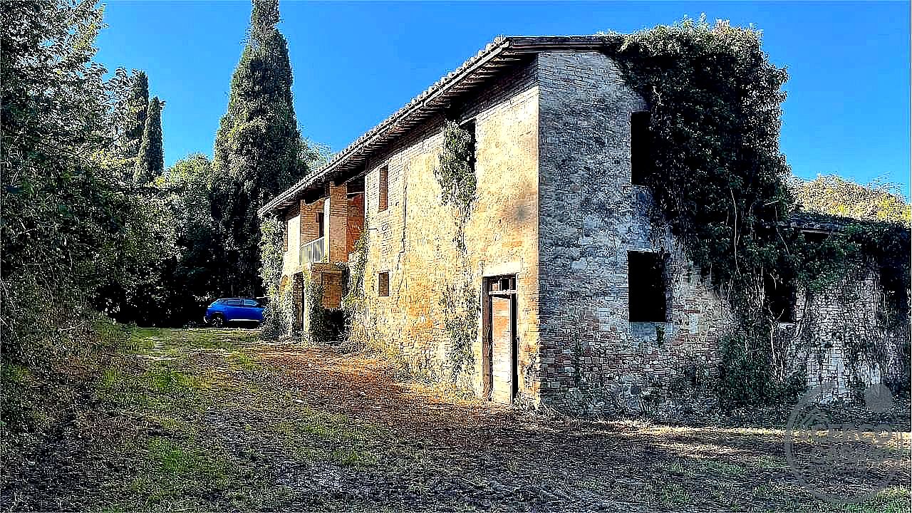 RUSTICO - CASALE VENDITA DERUTA CASALINA