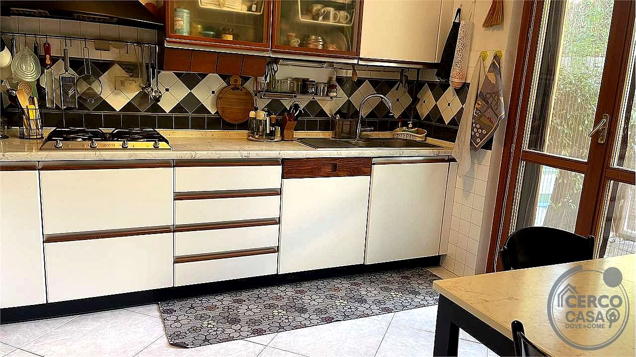 VILLA A SCHIERA VENDITA PERUGIA SAN MARTINO IN COLLE · foto 33