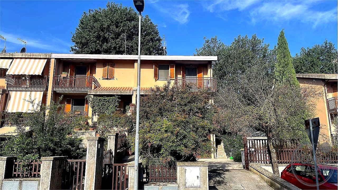 VILLA A SCHIERA VENDITA PERUGIA SAN MARTINO IN COLLE · foto 40