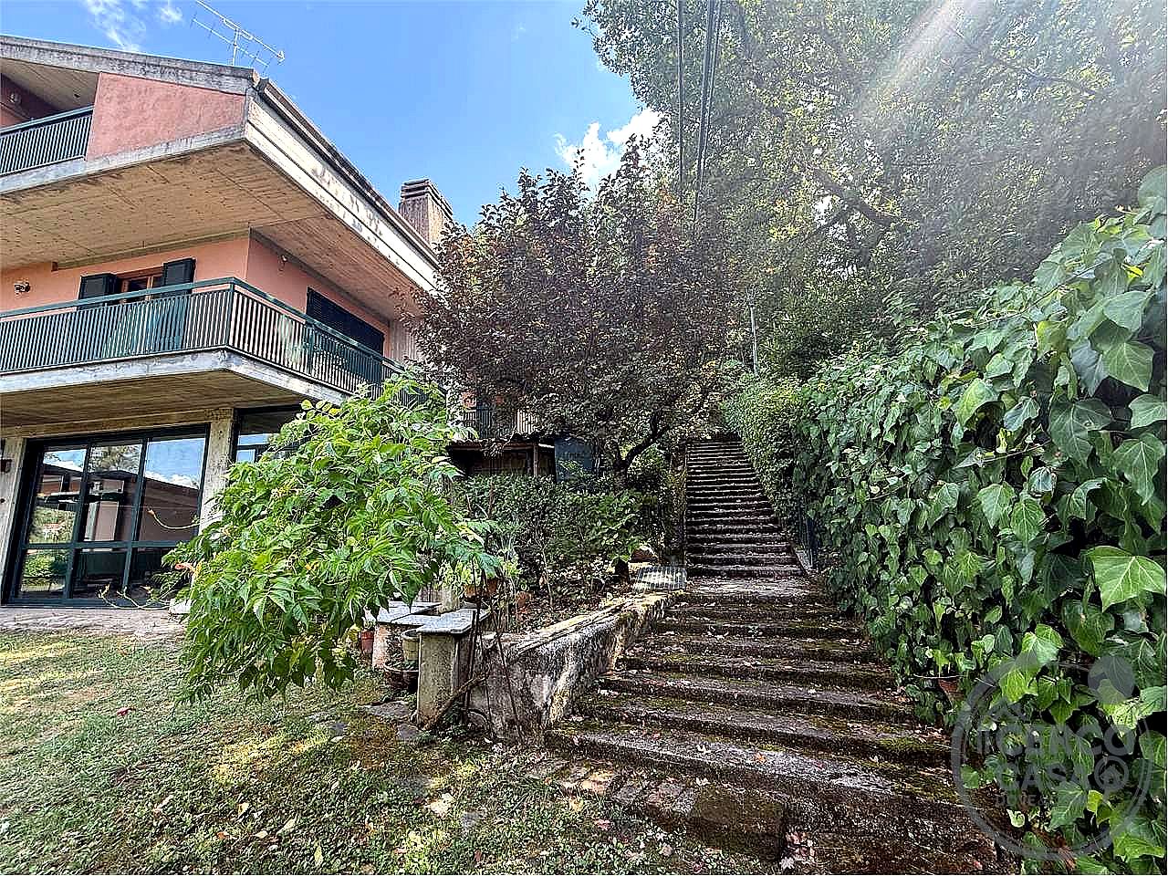 VILLA VENDITA PERUGIA PONTE DELLA PIETRA · foto 37