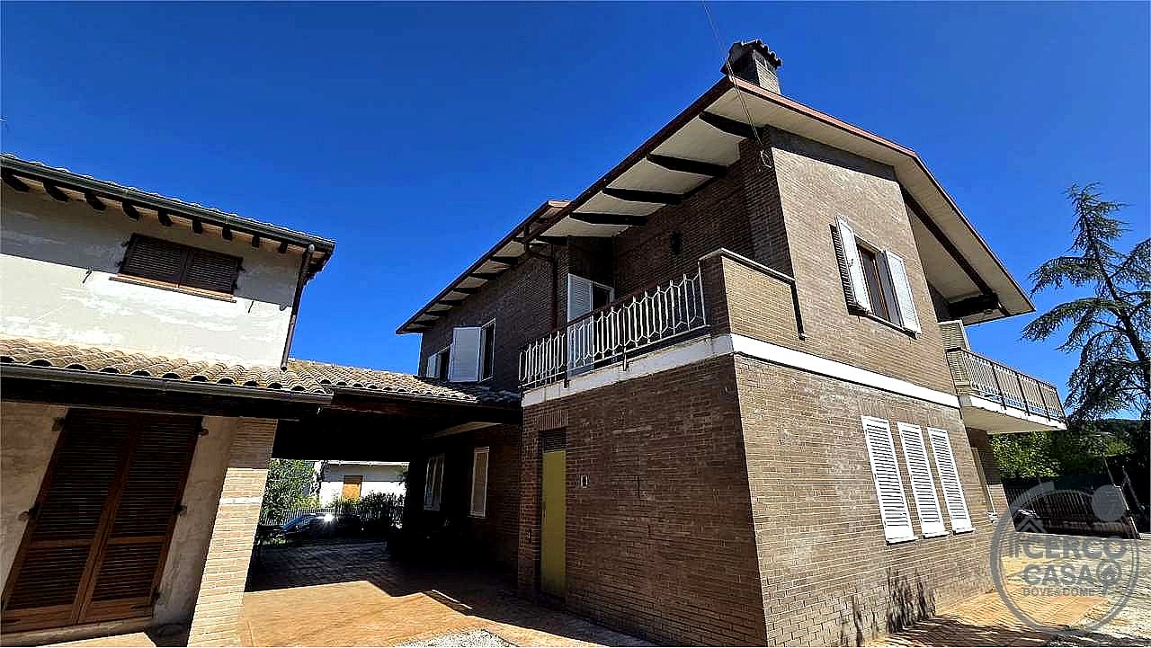 CASA INDIPENDENTE VENDITA PERUGIA COLOMBELLA · foto 11