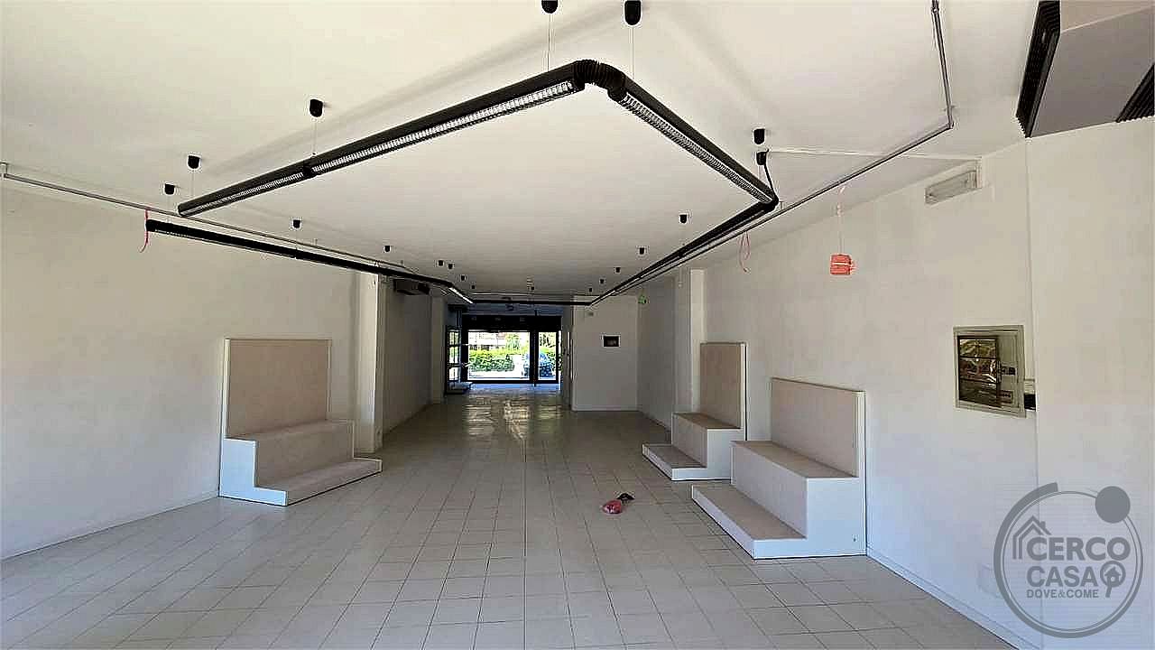 NEGOZIO VENDITA PERUGIA SAN SISTO · foto 18