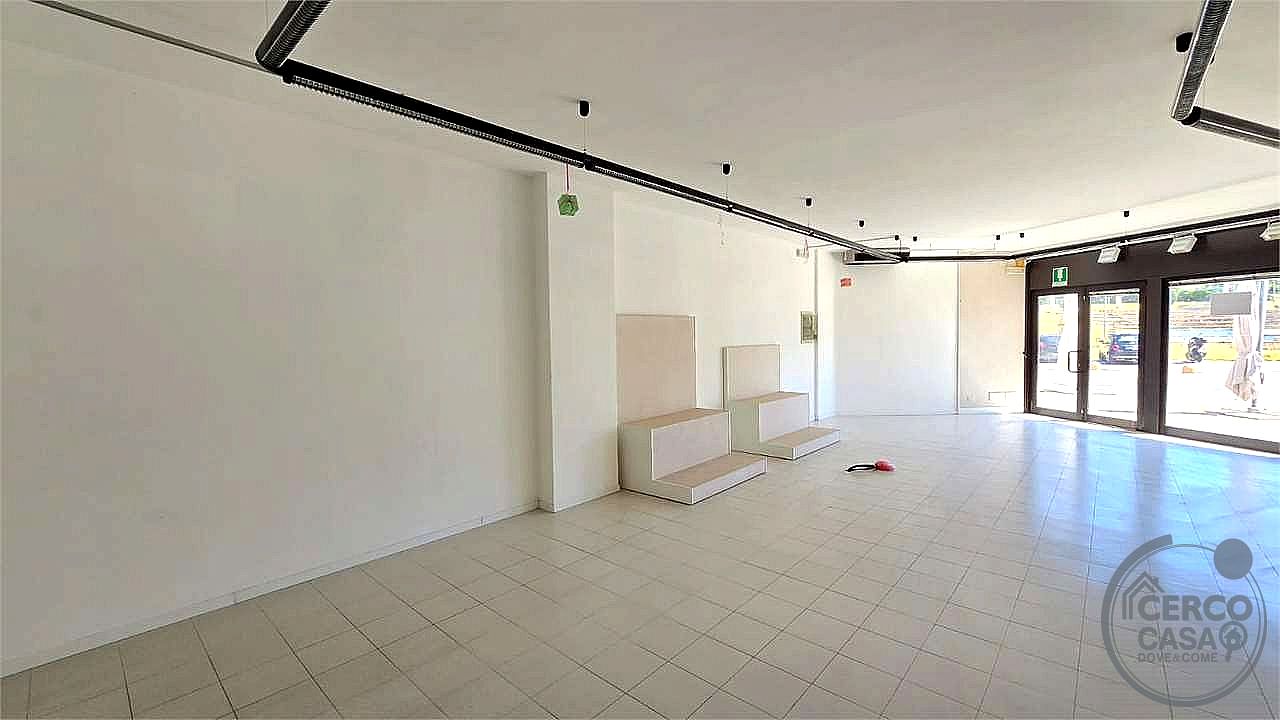 NEGOZIO VENDITA PERUGIA SAN SISTO · foto 20