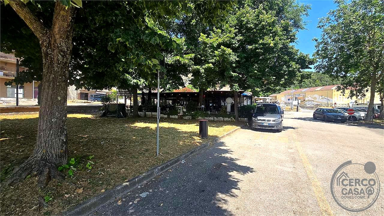 NEGOZIO VENDITA PASSIGNANO SUL TRASIMENO · foto 12