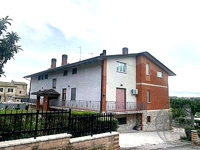 PORZIONE DI CASA VENDITA PERUGIA SAN MARTINO IN COLLE · foto 21
