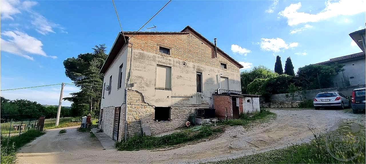 VILLA VENDITA MARSCIANO CASTIGLIONE DELLA VALLE · foto 2