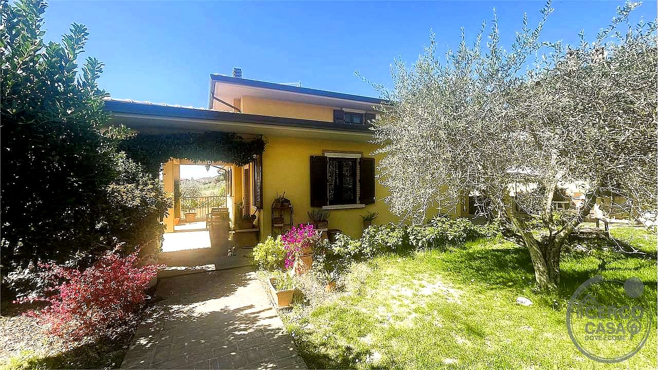 VILLA BIFAMILIARE VENDITA TORGIANO BRUFA