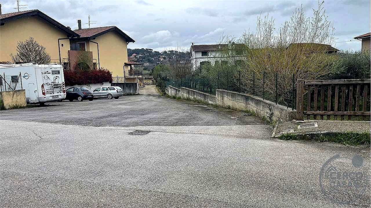 TERRENO EDIFICABILE VENDITA MAGIONE · foto 6