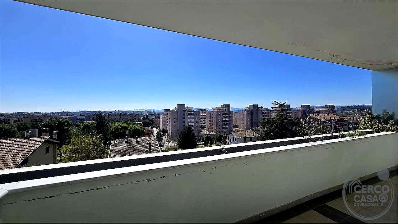4 O PIÙ LOCALI VENDITA PERUGIA SAN SISTO · foto 33