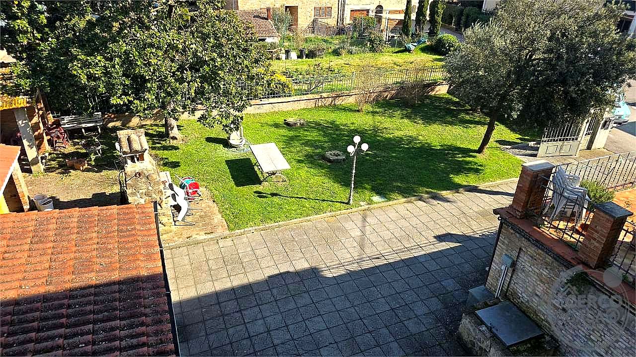 4 O PIÙ LOCALI VENDITA TORGIANO · foto 16