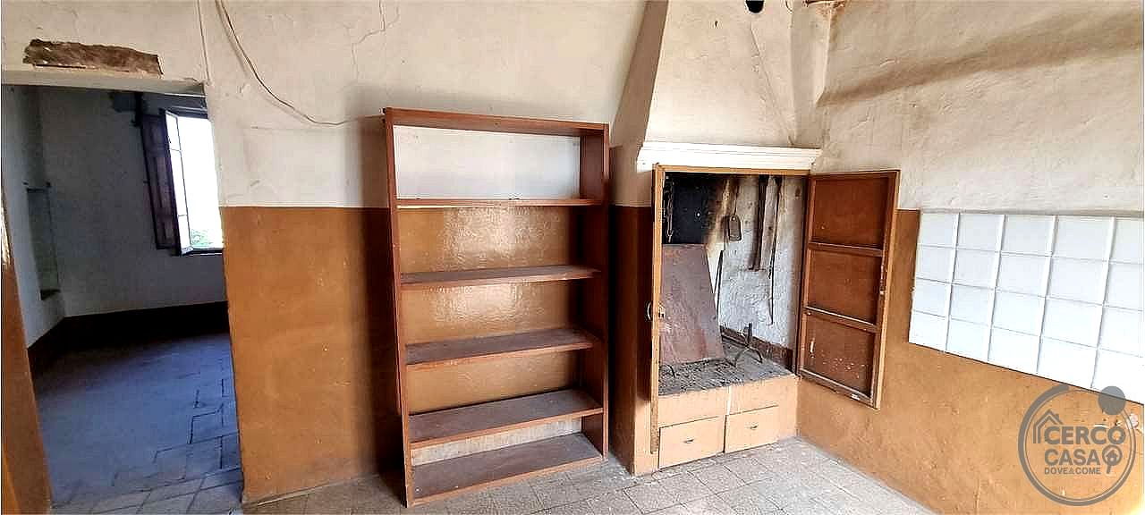 PALAZZO VENDITA MARSCIANO CASTELLO DELLE FORME · foto 13