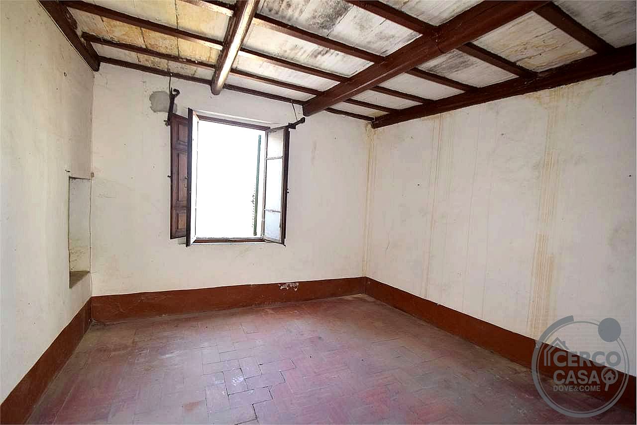 PALAZZO VENDITA MARSCIANO CASTELLO DELLE FORME · foto 6