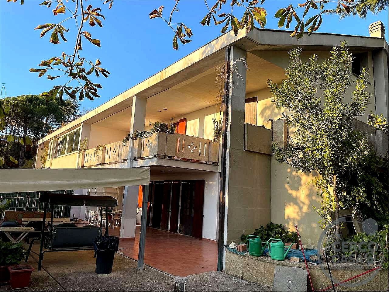 VILLA BIFAMILIARE VENDITA PERUGIA PREPO