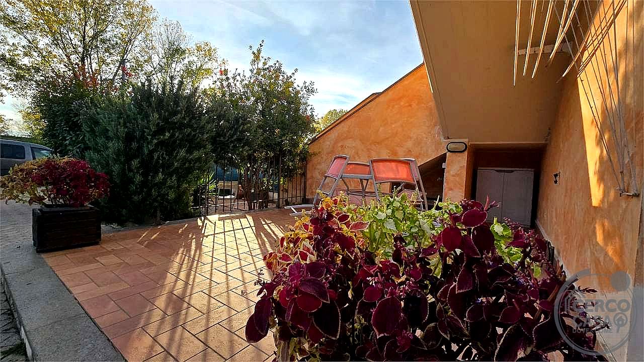 BILOCALE VENDITA PASSIGNANO SUL TRASIMENO · foto 4