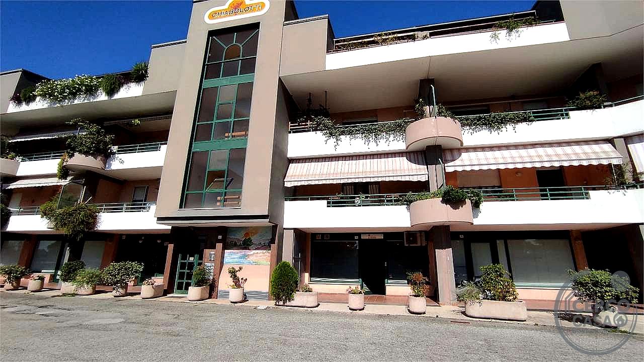 UFFICIO VENDITA PERUGIA PONTE SAN GIOVANNI · foto 4