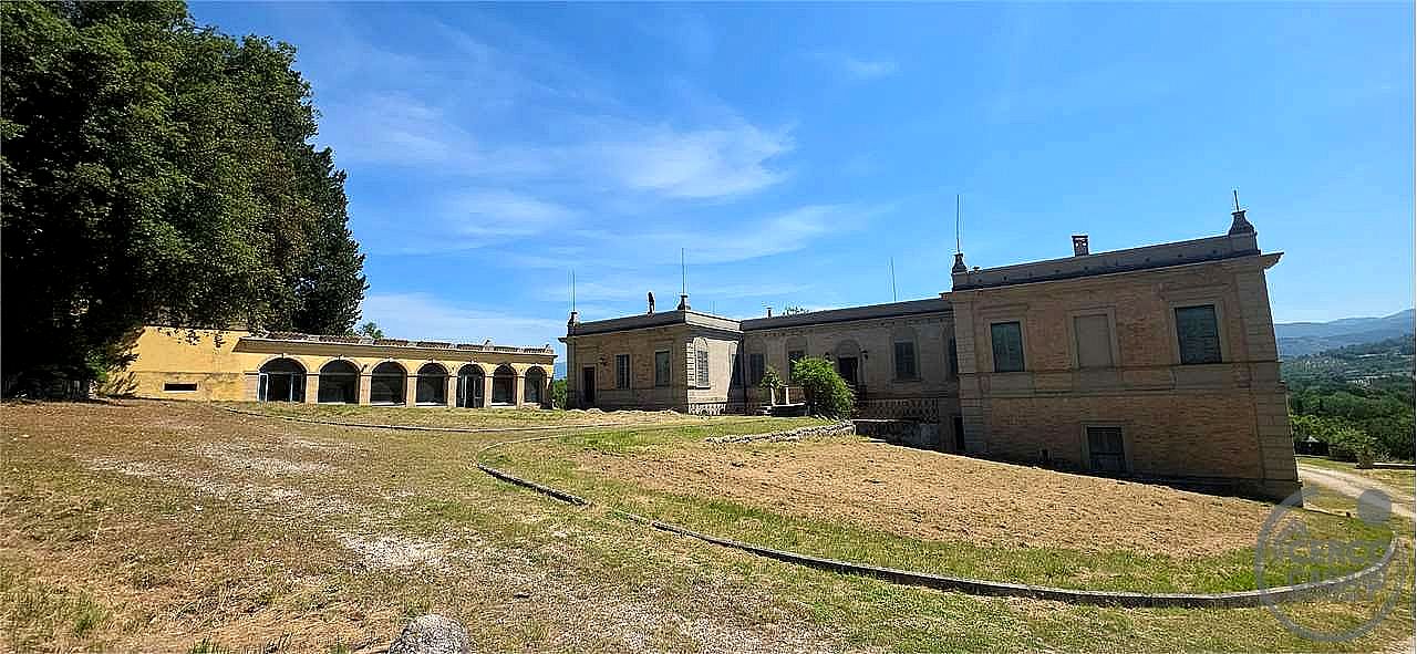 VILLA VENDITA SPOLETO · foto 4
