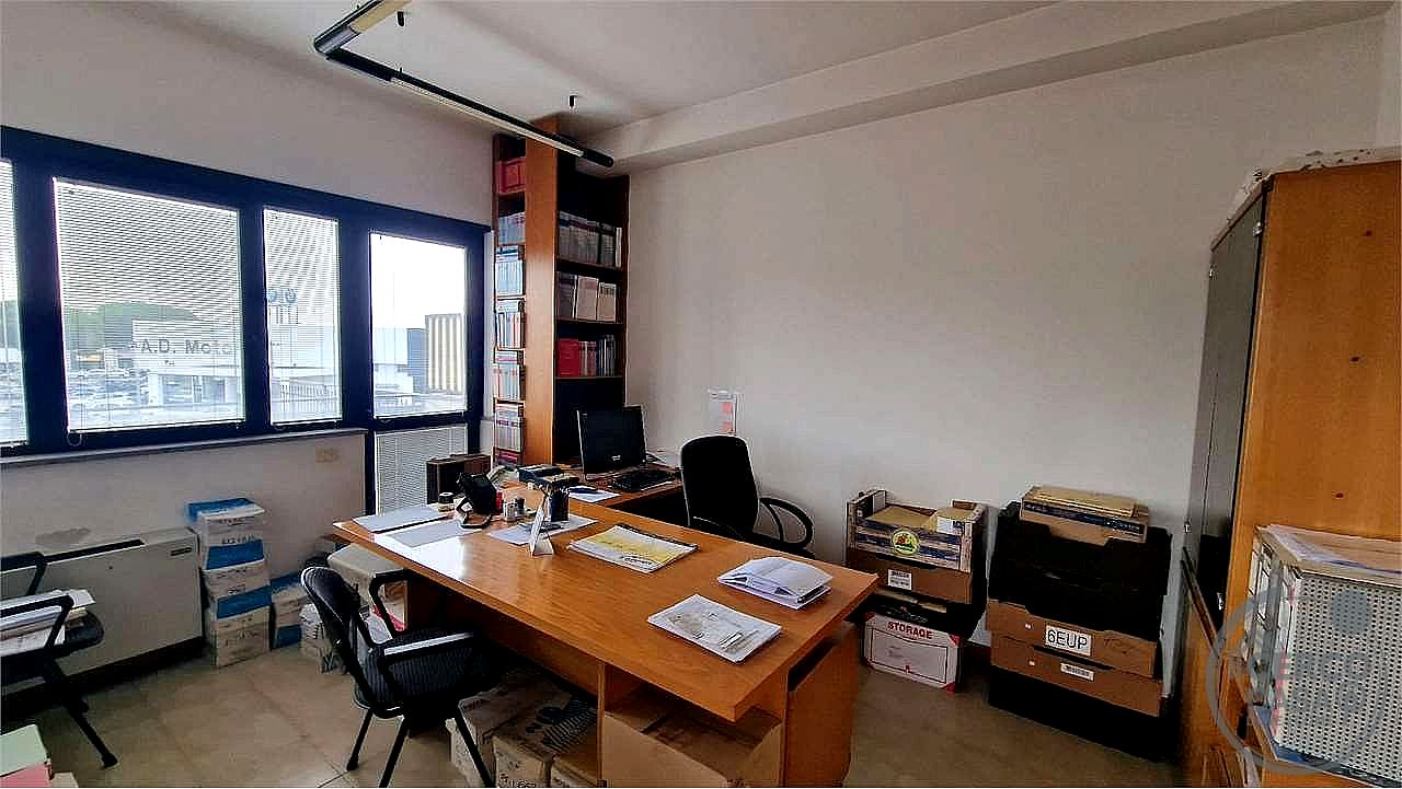UFFICIO VENDITA PERUGIA · foto 12