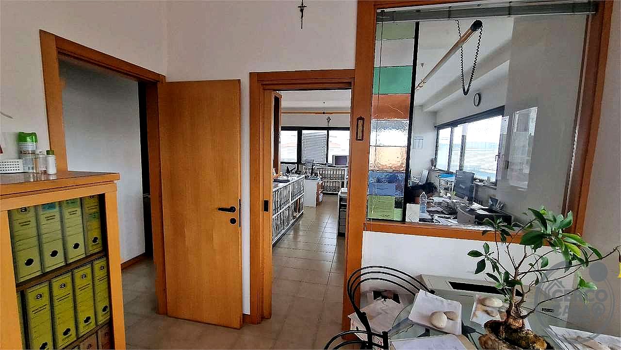 UFFICIO VENDITA PERUGIA · foto 9