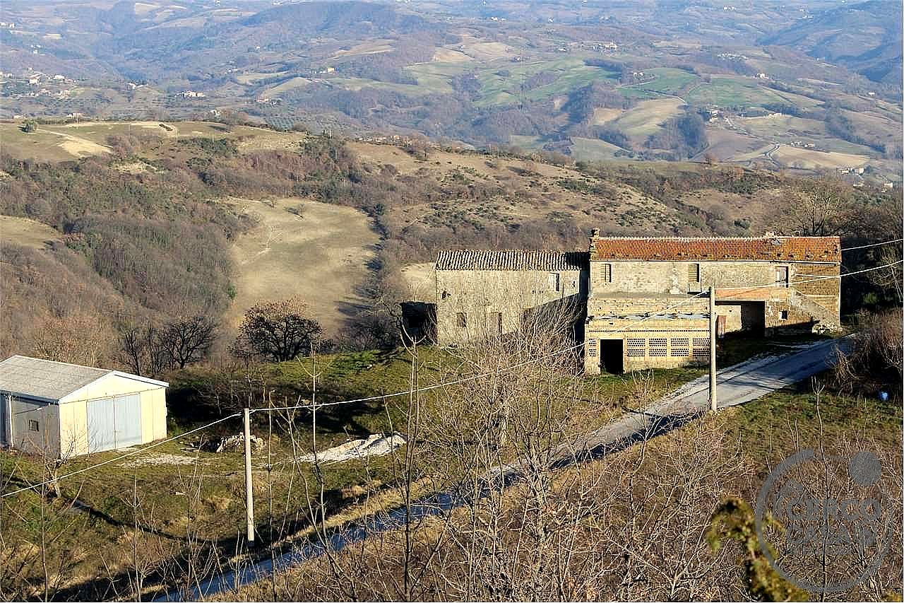 RUSTICO - CASALE VENDITA VALFABBRICA · foto 4