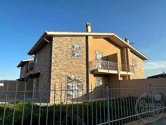 VILLA PORZIONE VENDITA PERUGIA SAN MARTINO IN CAMPO · foto 2