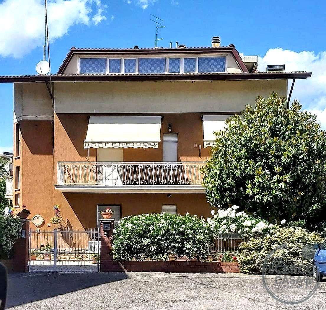 VILLA VENDITA PERUGIA PONTE FELCINO · foto 2