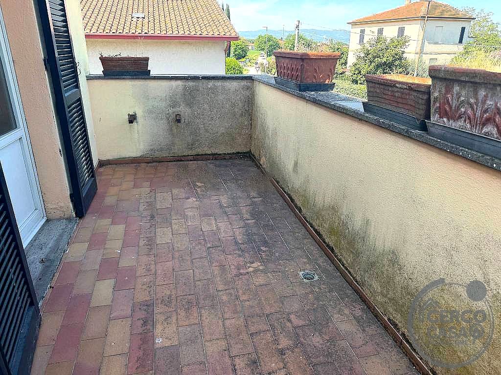 VILLA BIFAMILIARE VENDITA FOLIGNO · foto 3
